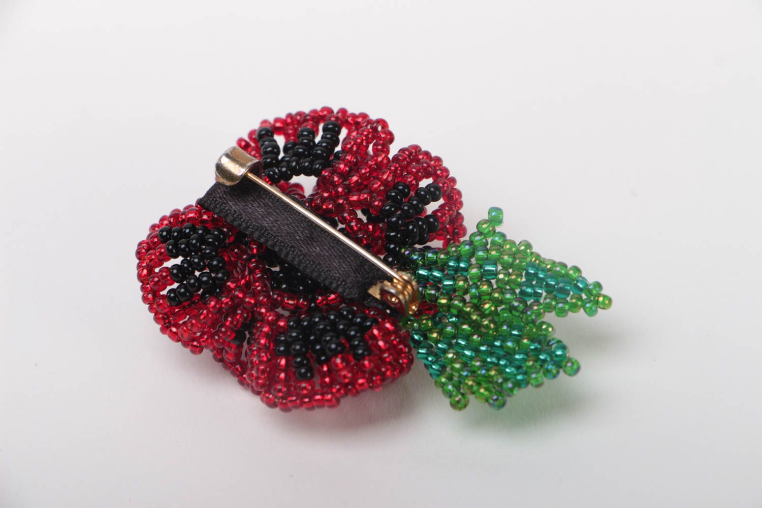 Broche en perles de rocaille en forme de pavot rouge faite main originale  photo 4