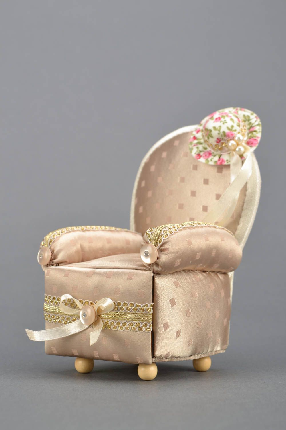 Boîte décorative à bijoux faite main originale en forme de fauteuil design photo 1