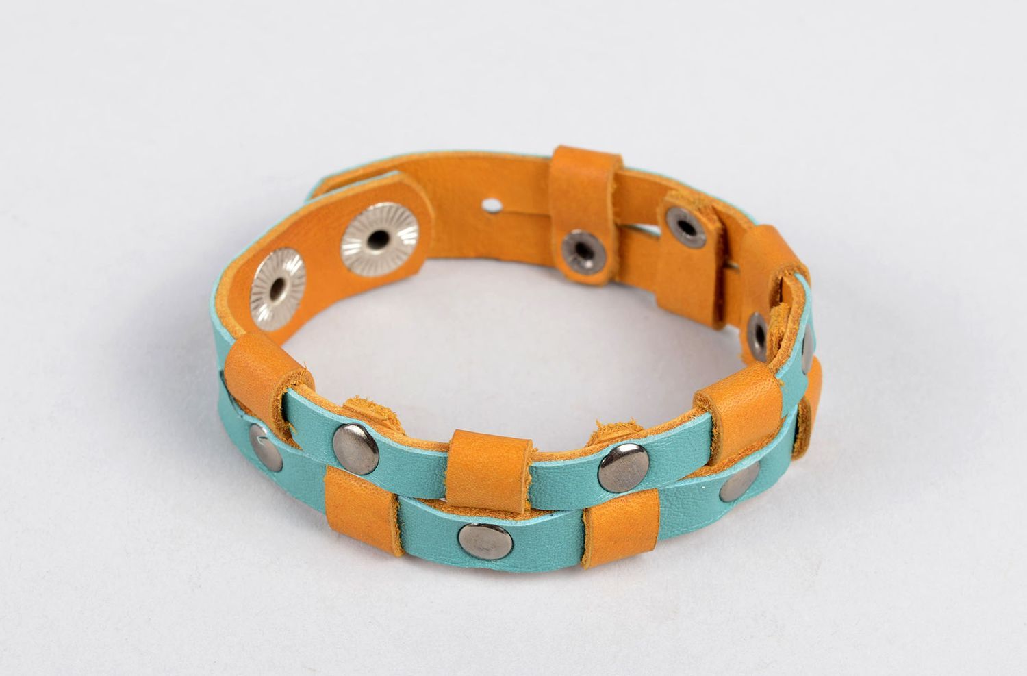Accessoire bracelet Bijou fait main tressé en cuir bicolore Cadeau insolite photo 1