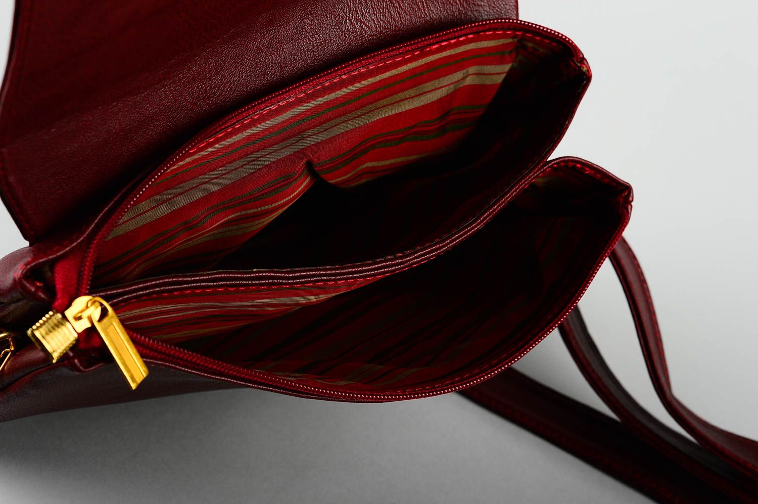 Сумка ручной работы сумка через плечо из кожзама женская сумка бордовая фото 5