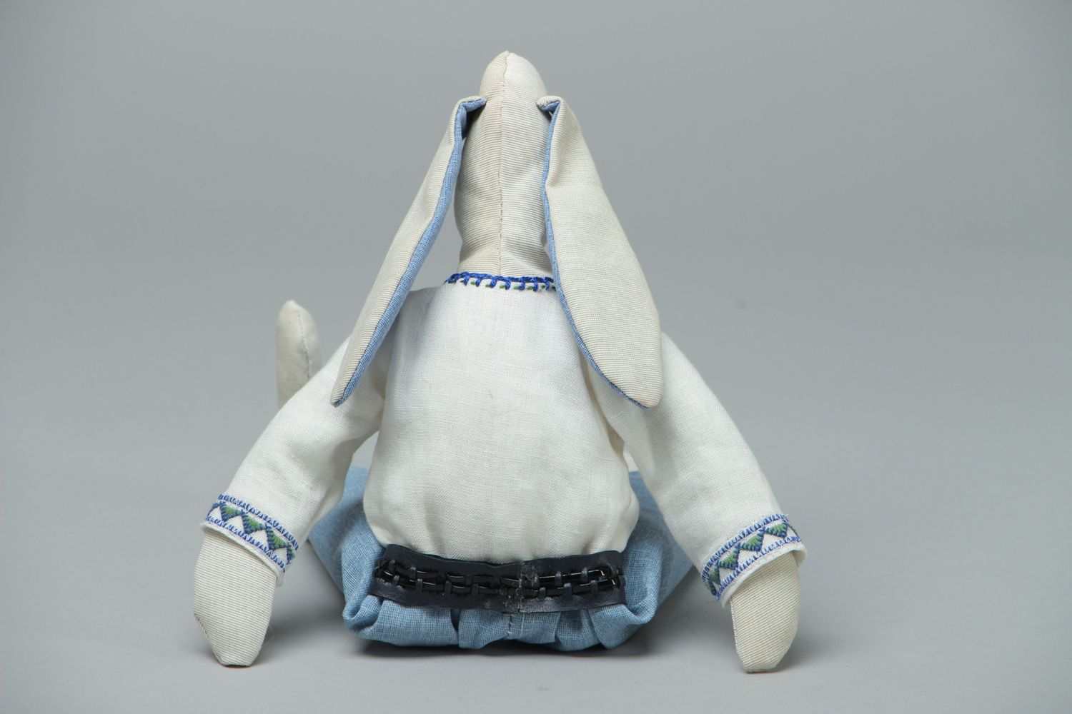 Muñeco de trapo con traje nacional foto 3