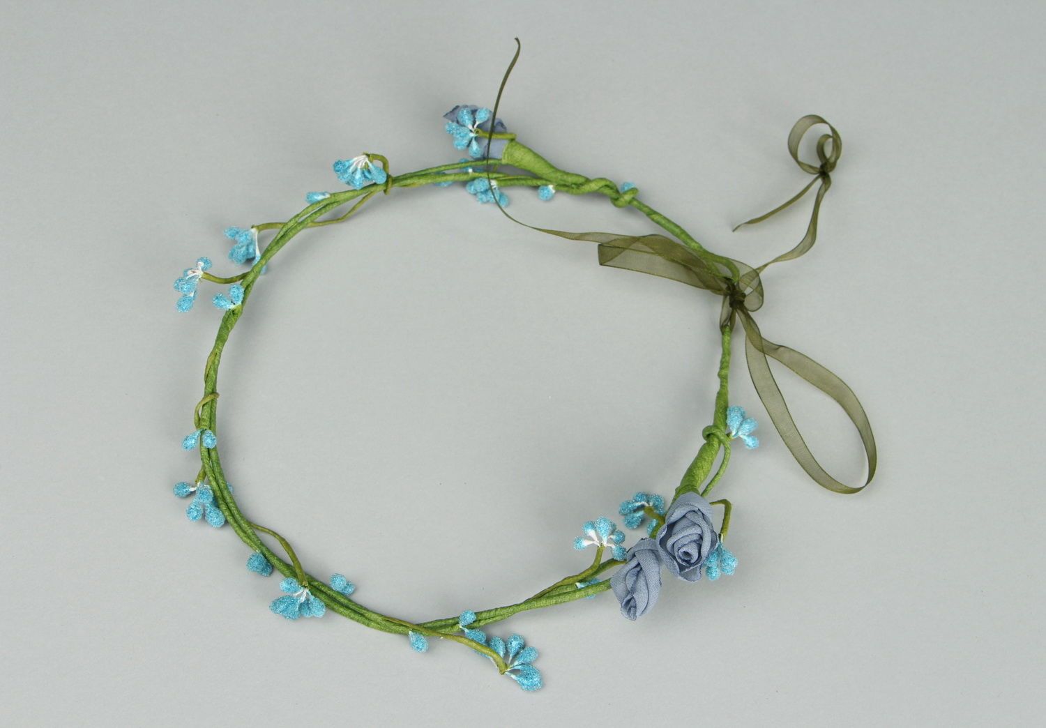 Headband with blue flowers photo 2