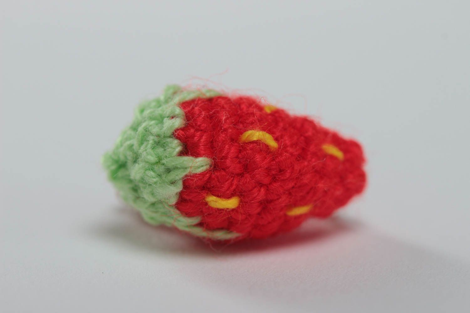 Cotton crochet handmade small brooch for children in the form of strawberry photo 2