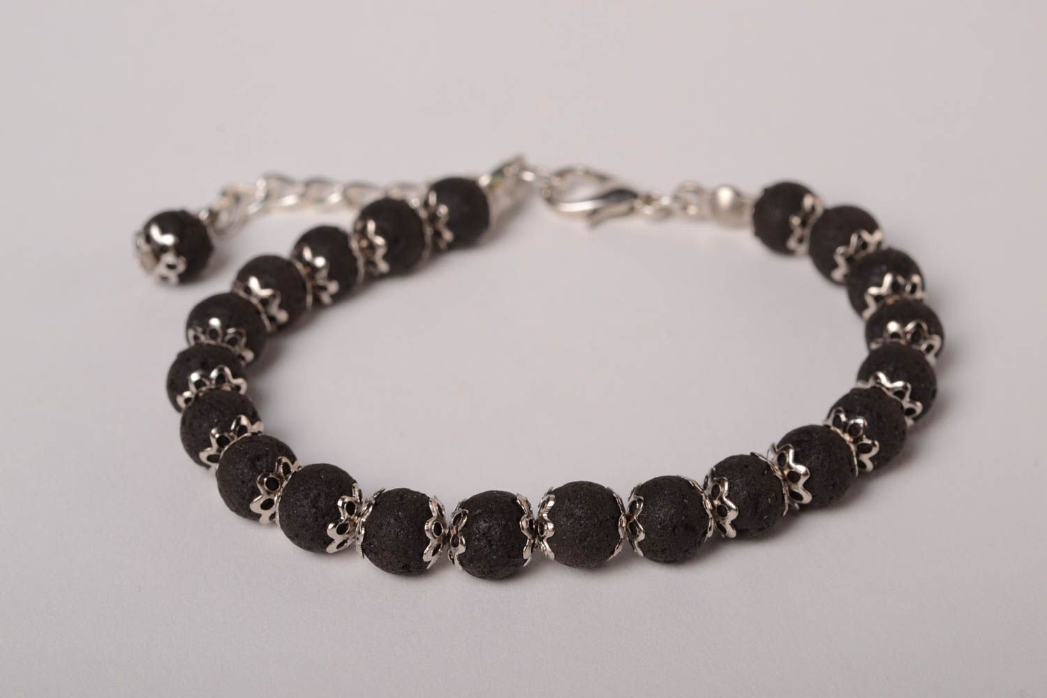 Link black beads' bracelet with silver insiders photo 1