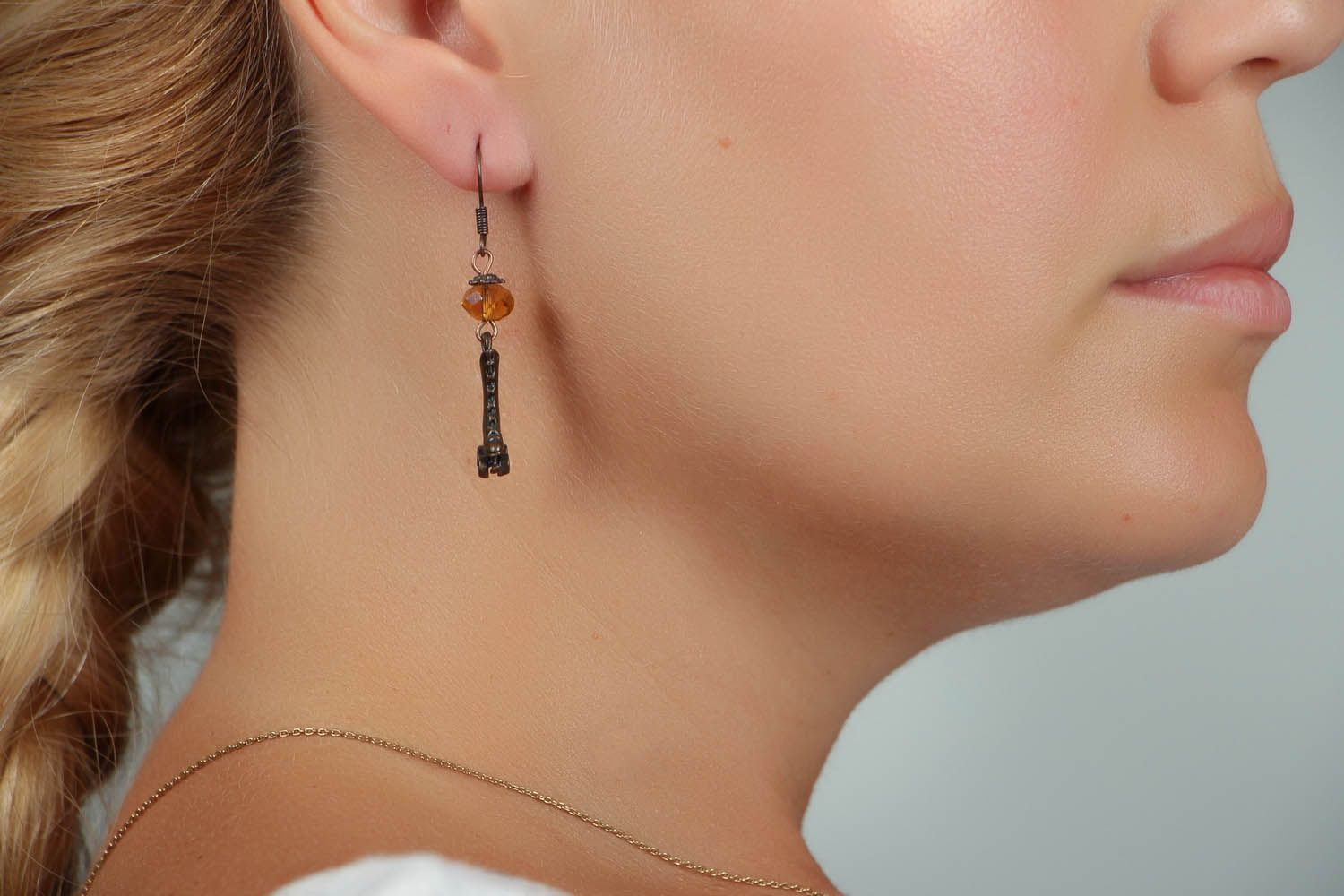 Boucles d'oreilles en métal avec perles de cristal photo 5