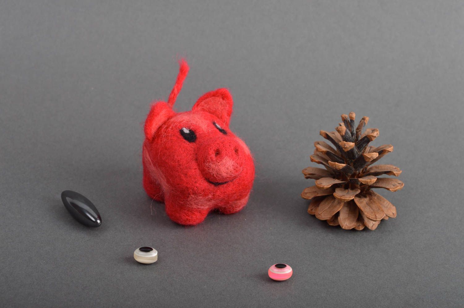 Handgefertigt gefilzte Figur Designer Spielzeug originelles Geschenk in Rot foto 1
