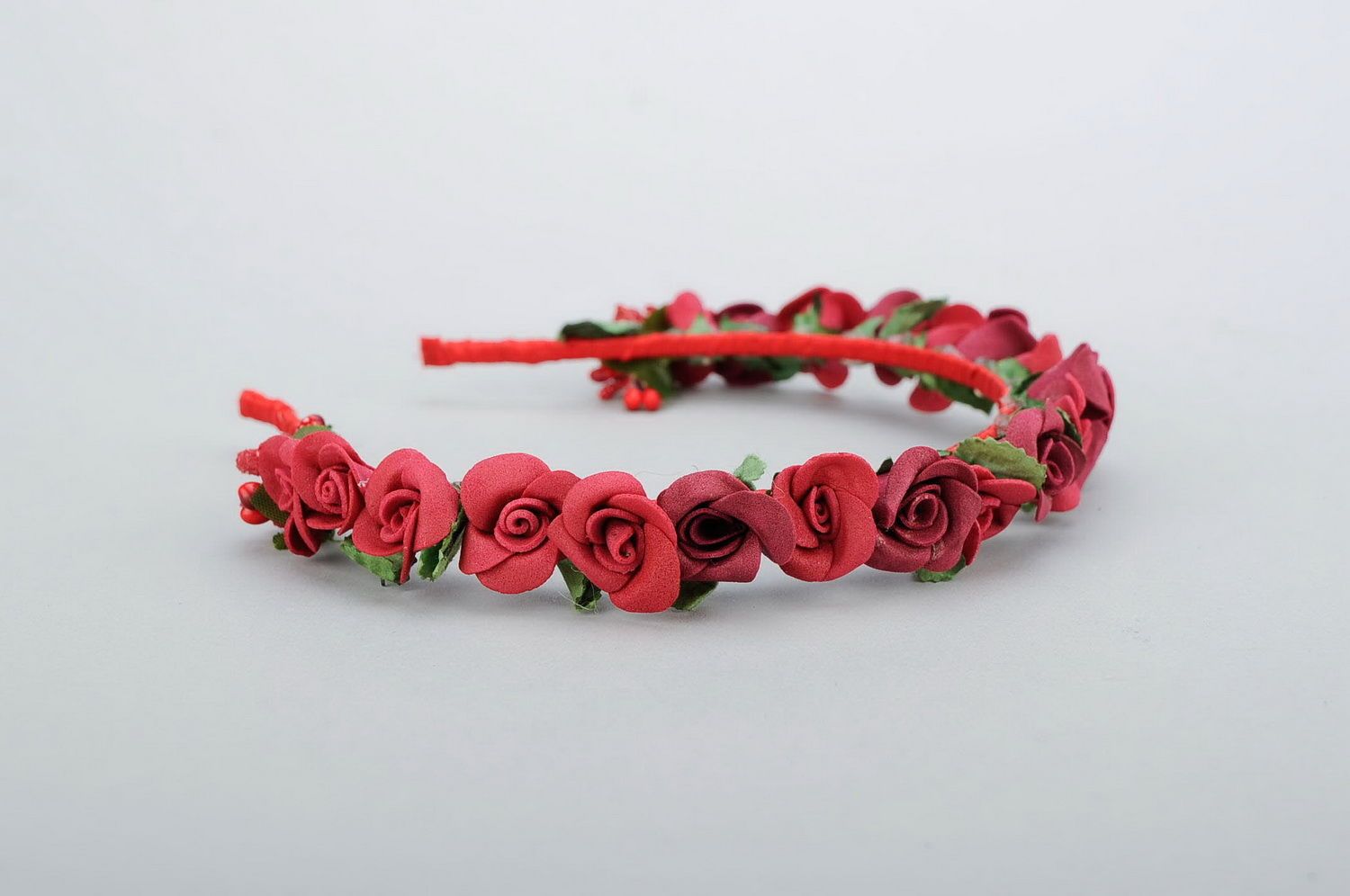 Headband with red roses photo 4