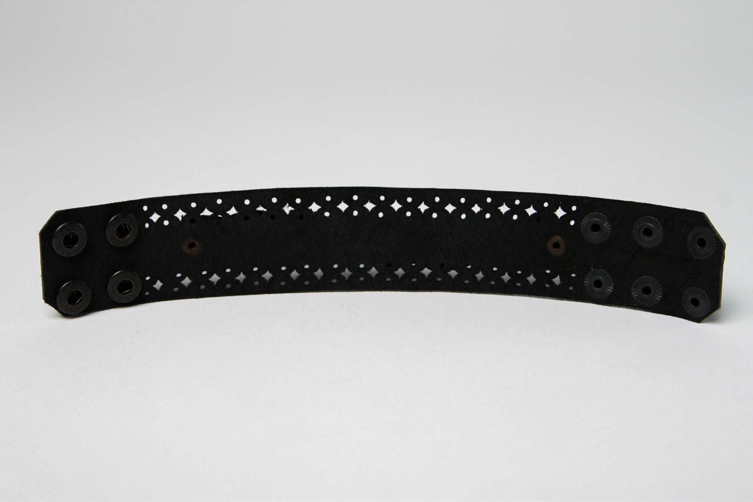 Bracelet cuir Bijou fait main large noir rivets Accessoire en cuir original photo 5