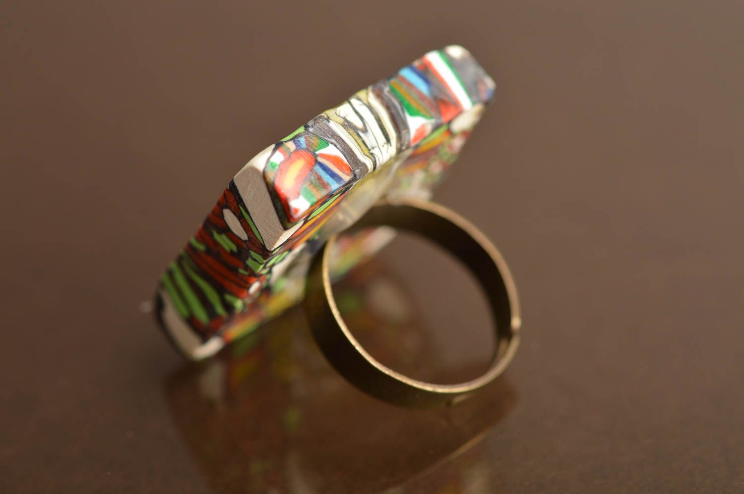 Кольцо из полимерной глины ручной работы квадратное разноцветное яркое фото 4