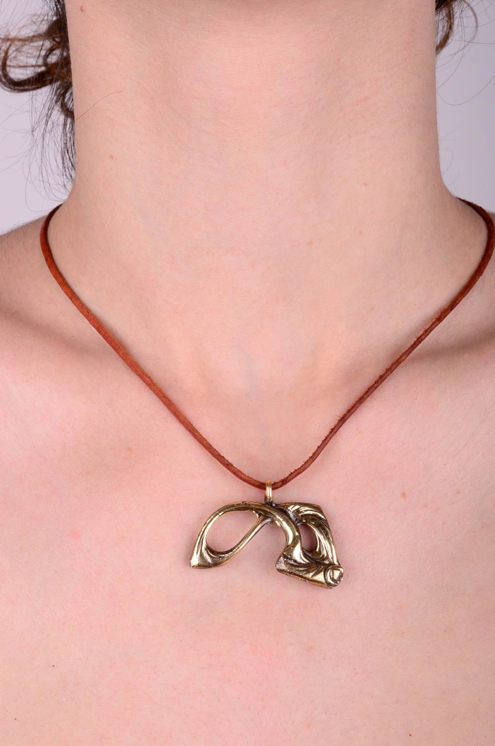 Stylish homemade brass pendant unusual metal pendant jewelry designs gift ideas photo 3