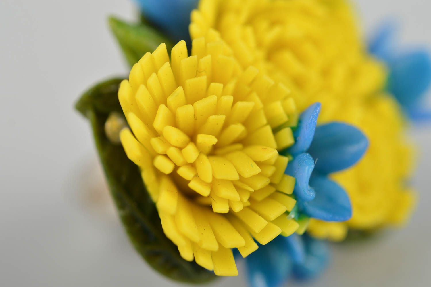 Bague fleurs jaune-bleu Bijou fait main pâte polymère réglable Cadeau femme photo 6