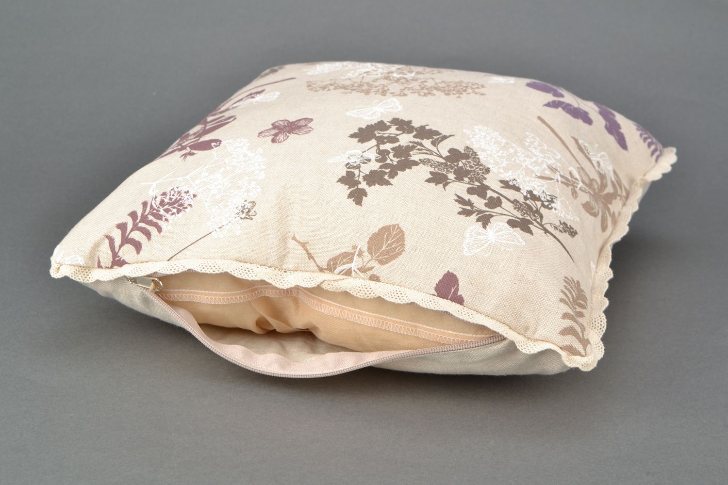 Coussin de canapé en tissu de coton et polyamide avec motifs floraux fait main photo 4