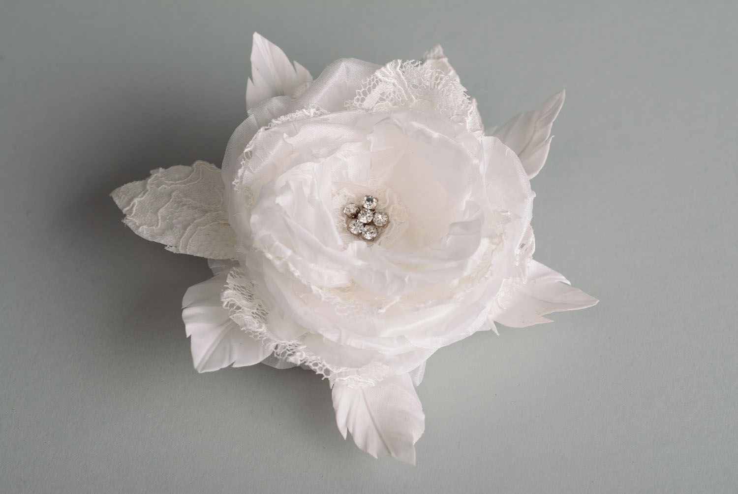 Pince à cheveux décorative Rose blanche photo 2