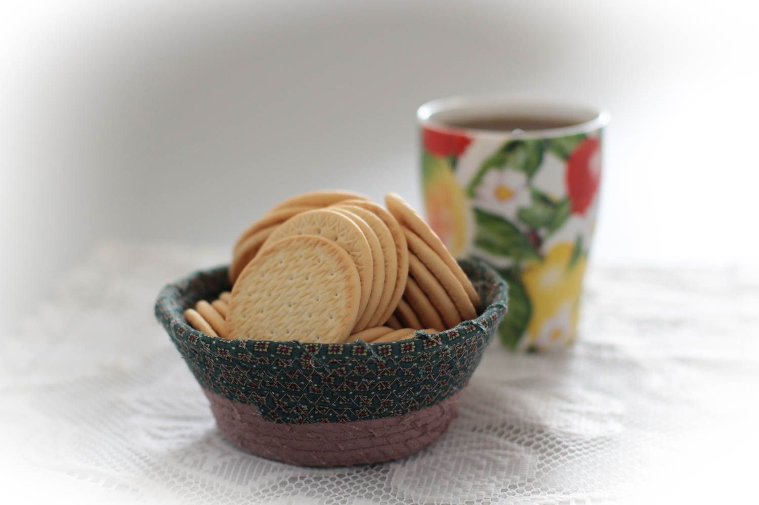 Декор для дома handmade тектсильная конфетница из ткани пэчворк декор для кухни фото 1