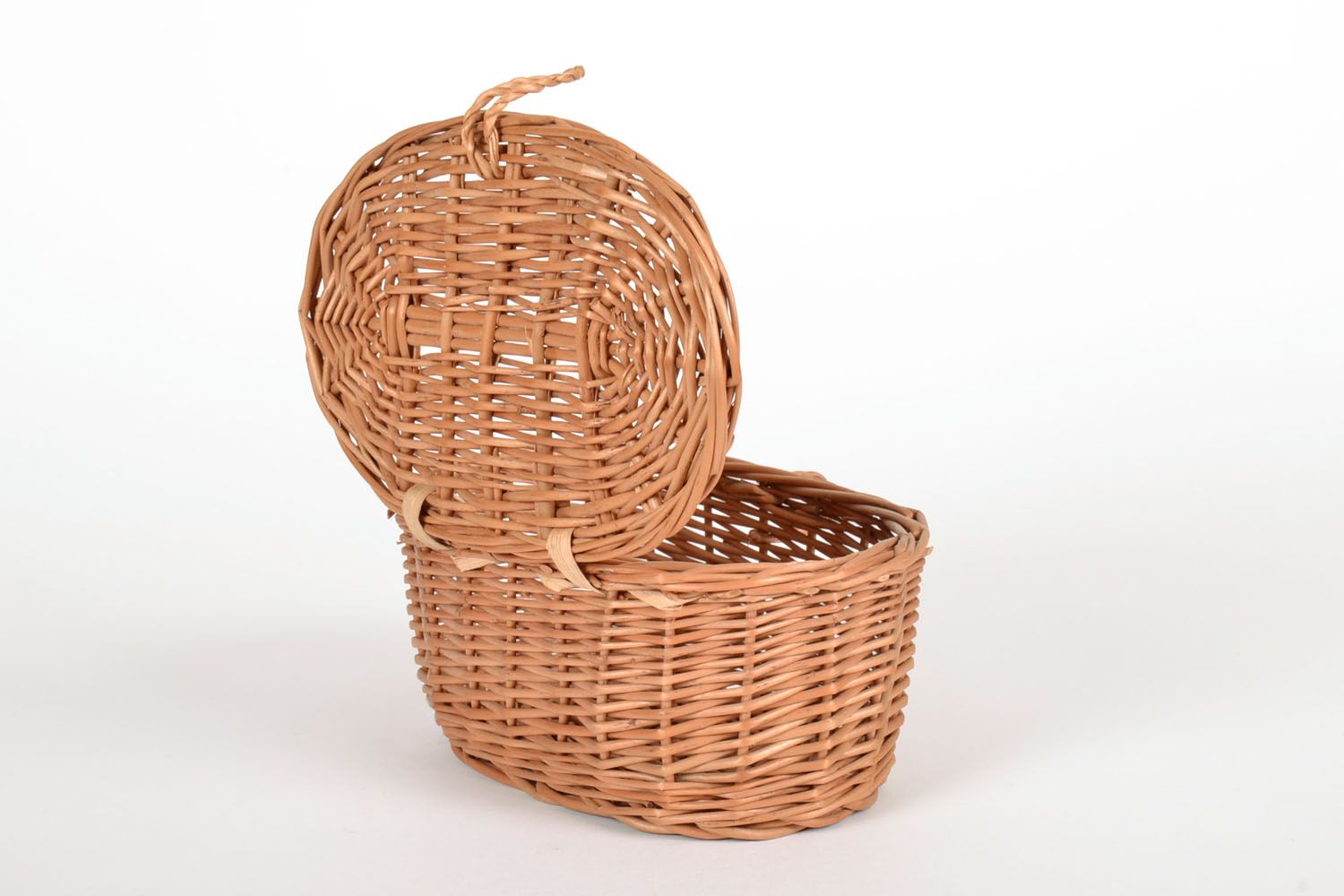 Woven picnic basket  photo 3