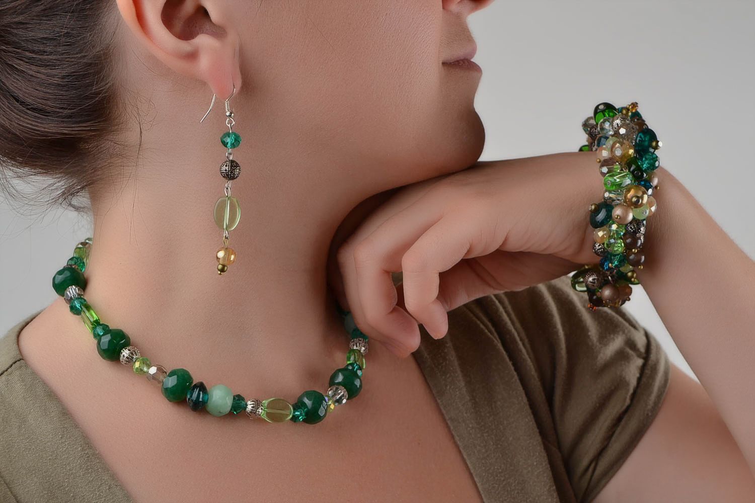 Handmade green natural stone designer jewelry set necklace bracelet earrings photo 2