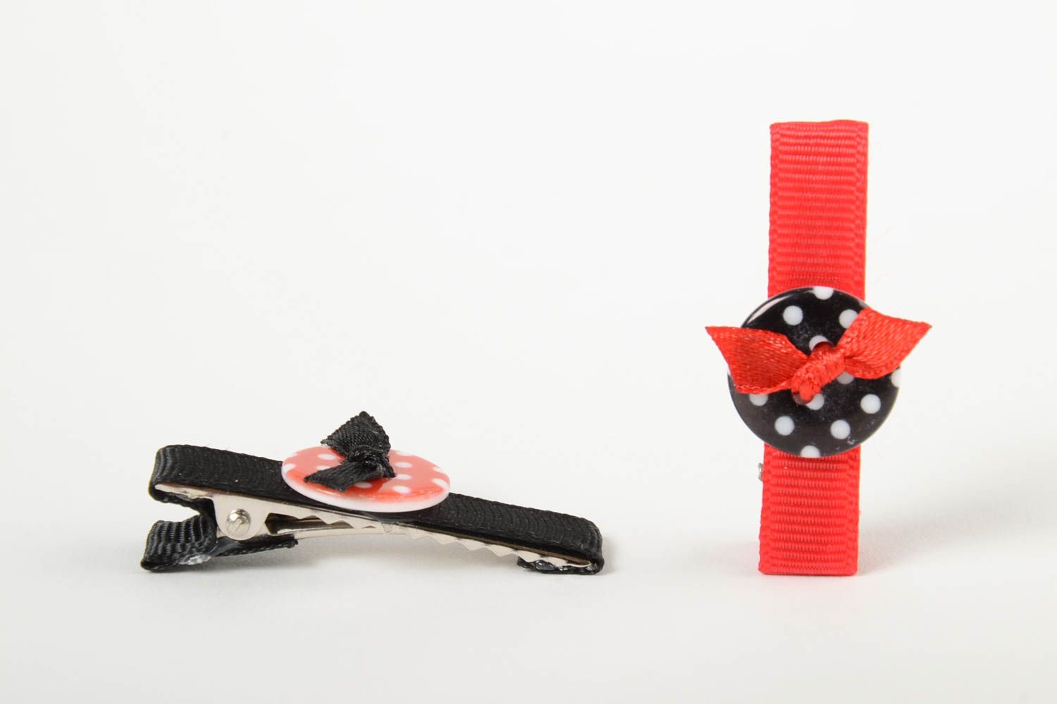 Set of handmade rep ribbon hair clips with buttons 2 pieces black and red photo 2