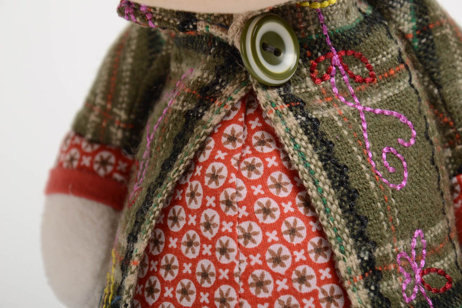 Künstlerisches Textil Kuscheltier Schaf aus Fleece handmade Spielzeug für Kinder foto 3