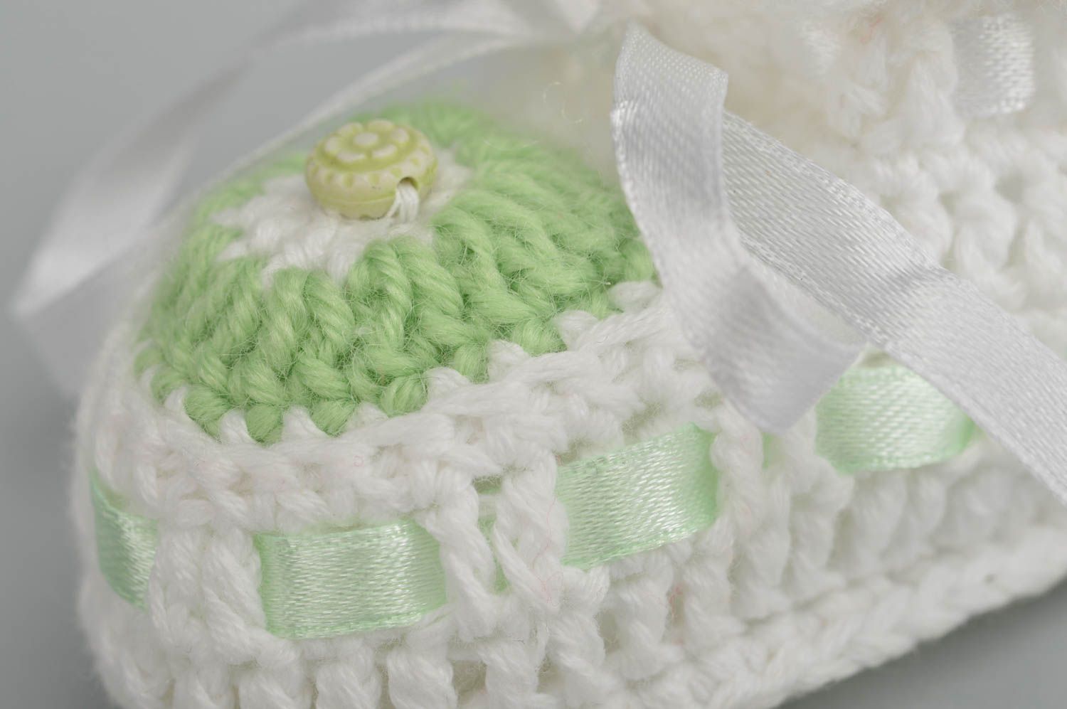 Stylish handmade baby booties crochet baby booties cute baby outfits gift ideas photo 2