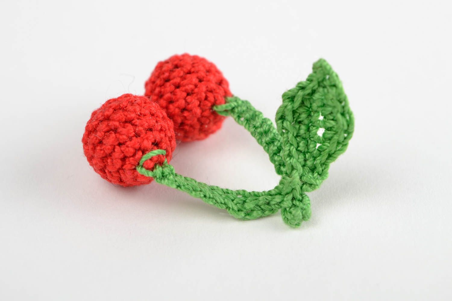 Handmade gehäkeltes Obst Spielzeug für Kleinkinder Häkel Dekoration rote Kirsche foto 5