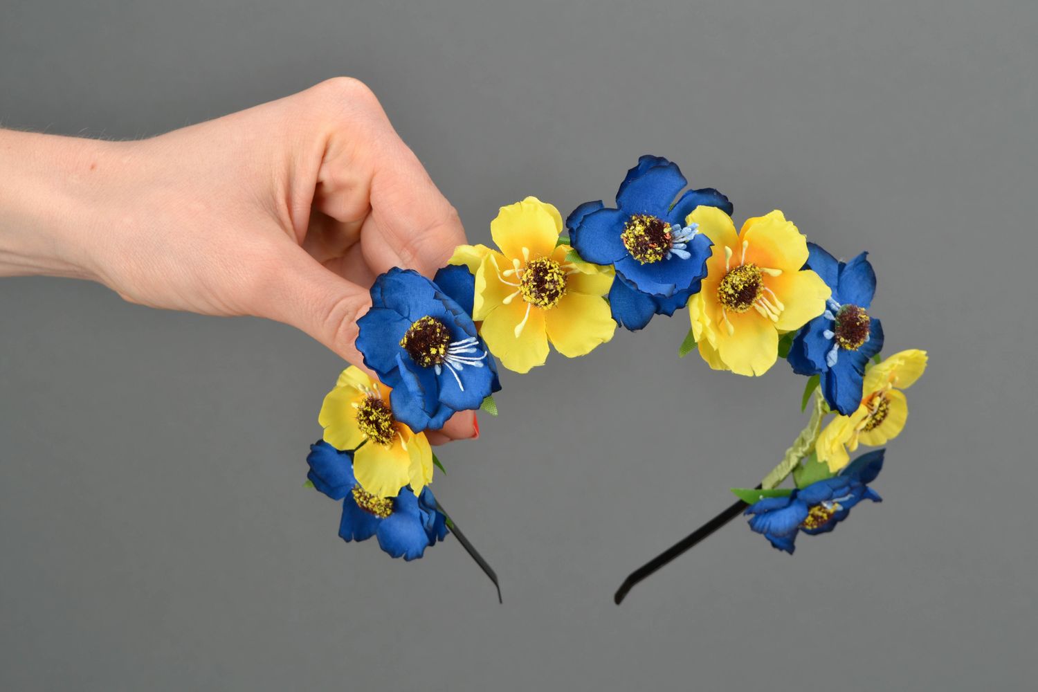 Headband with yellow and blue flowers photo 2