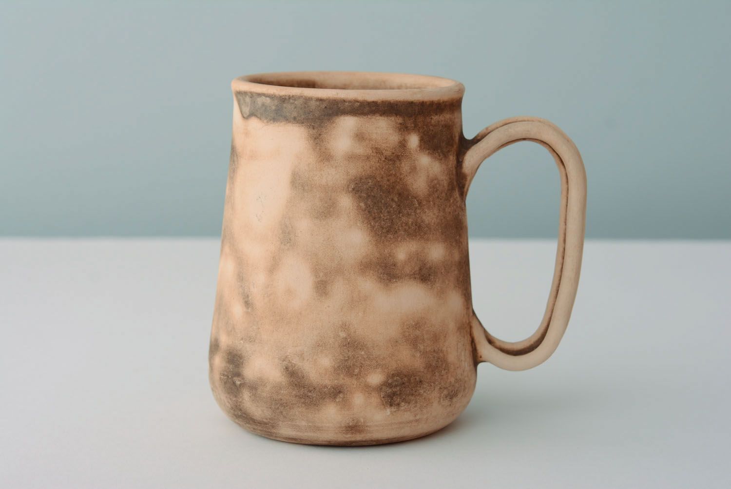 XXL clay beer mug, coffee mug in brown and beige color photo 1
