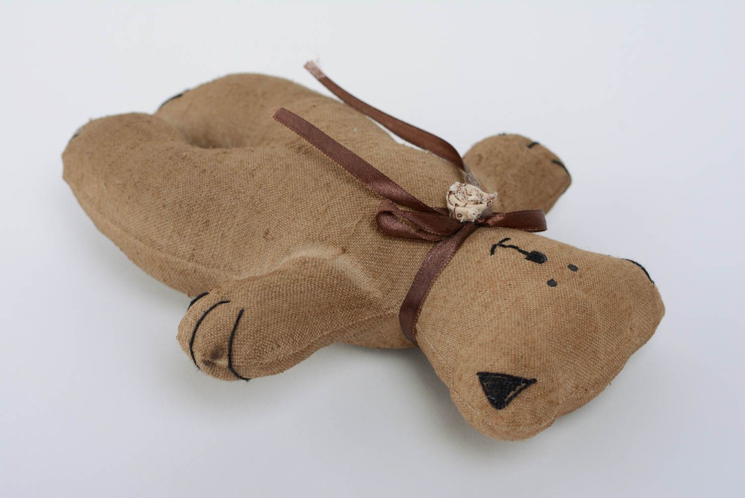 Игрушка медведь небольшого размера коричневый с бантиком на шее ручная работа фото 5