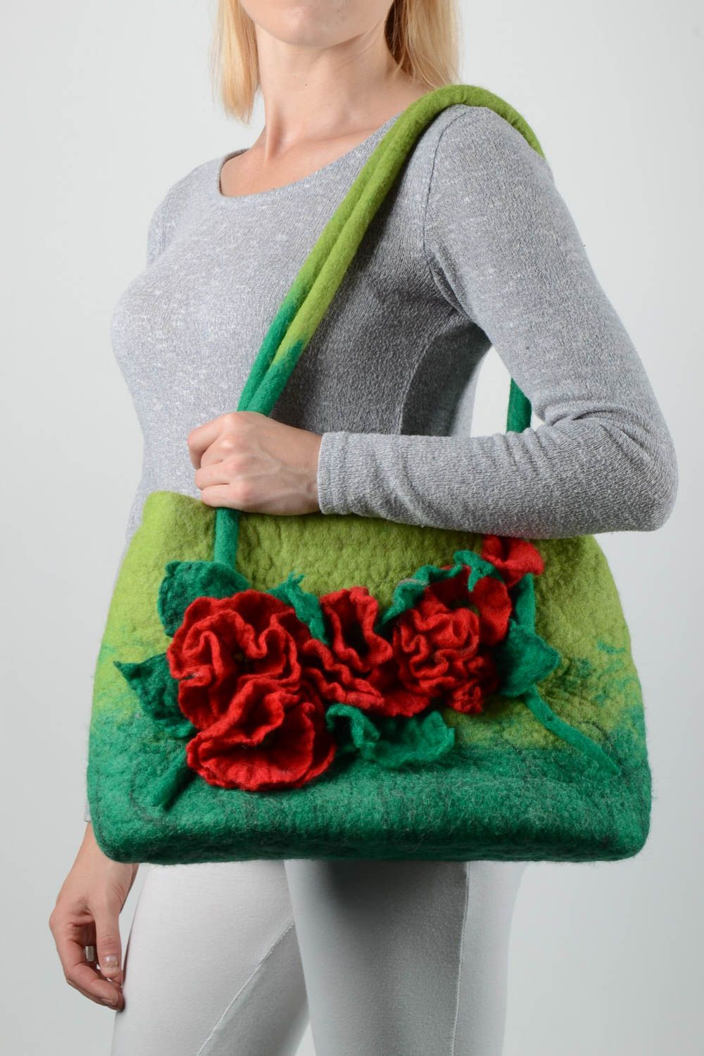 Sac à main vert Sac de laine fait main avec fleurs rouges Accessoire femme photo 1