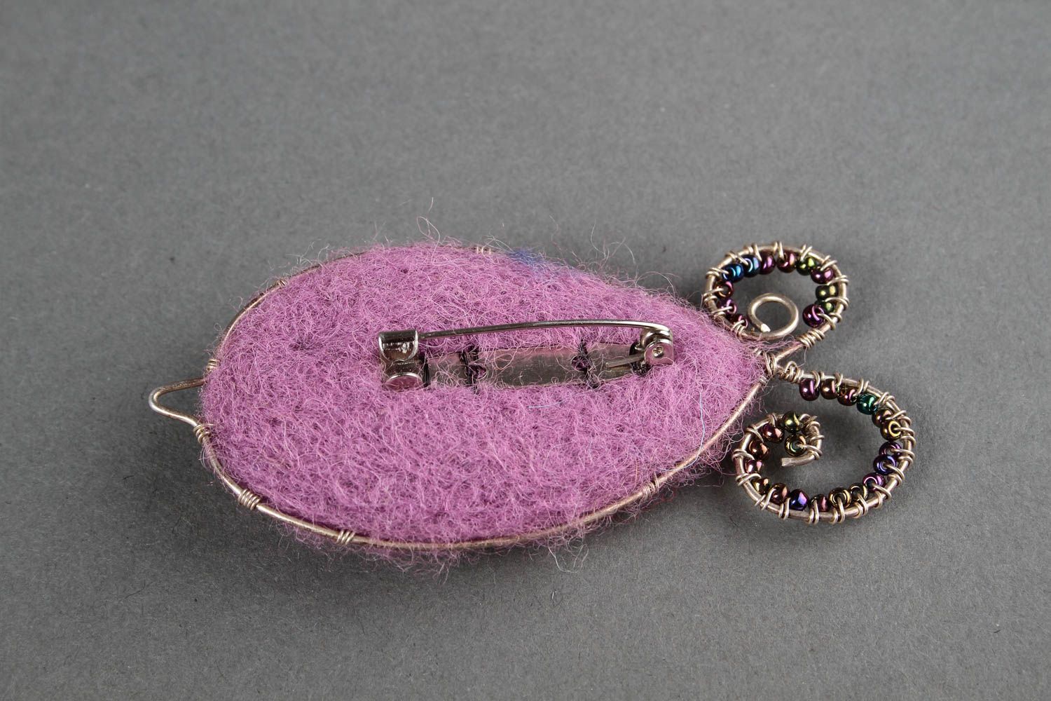 Broche de fieltro bisutería artesanal accesorio de moda pececito rosado foto 5