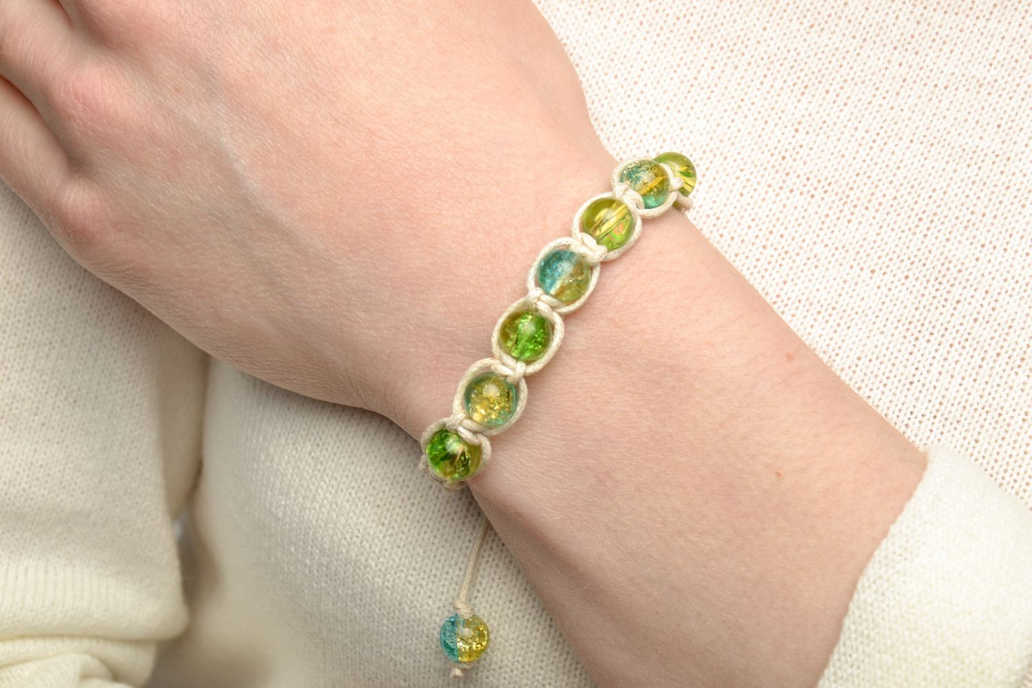 Bracelet en verre multicolore et cordelette cirée blanche fait main pour femme photo 5