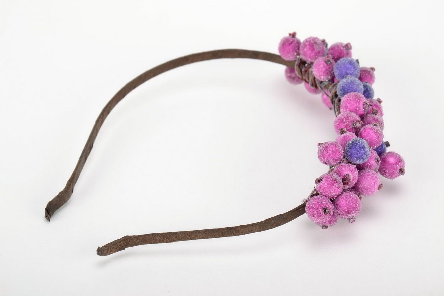 Headband with berries photo 2