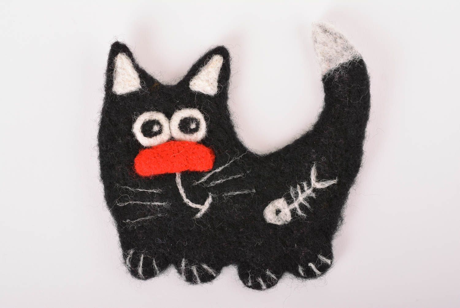 Магнит на холодильник ручной работы кот черный декор для дома валяная игрушка фото 1