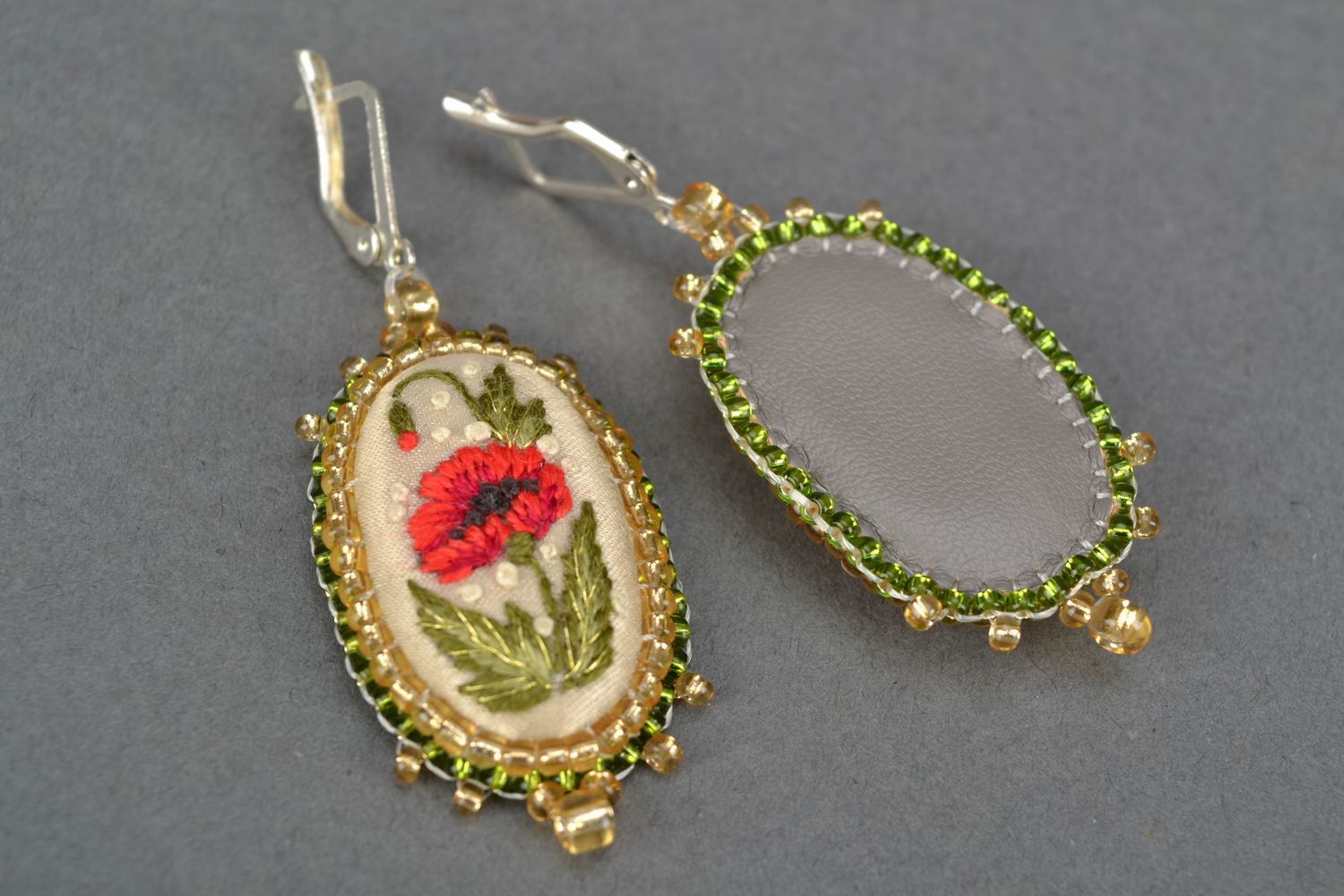 Earrings with embroidered poppies photo 3