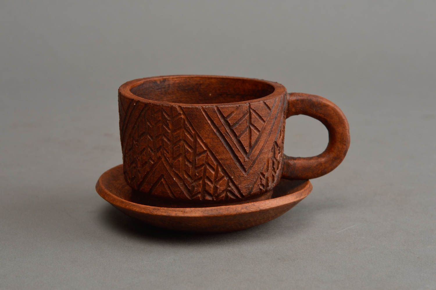 Taza de cerámica con platillo hecha a mano accesorio de cocina vajilla moderna foto 2