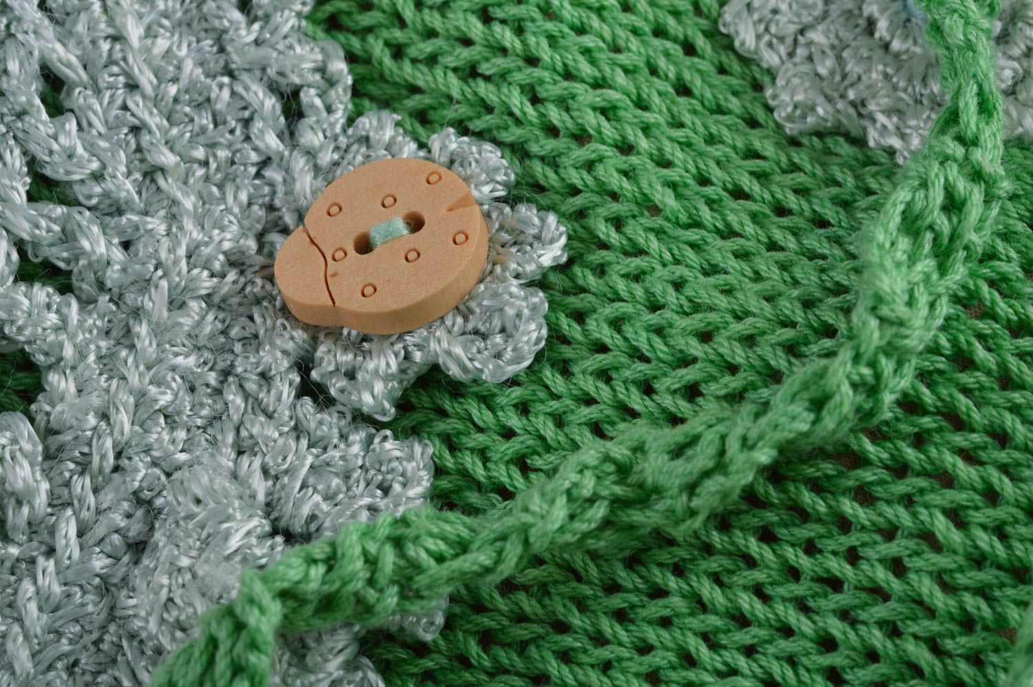 Grüne gestrickte Tasche aus Baumwollfäden originell künstlerische Handarbeit foto 2
