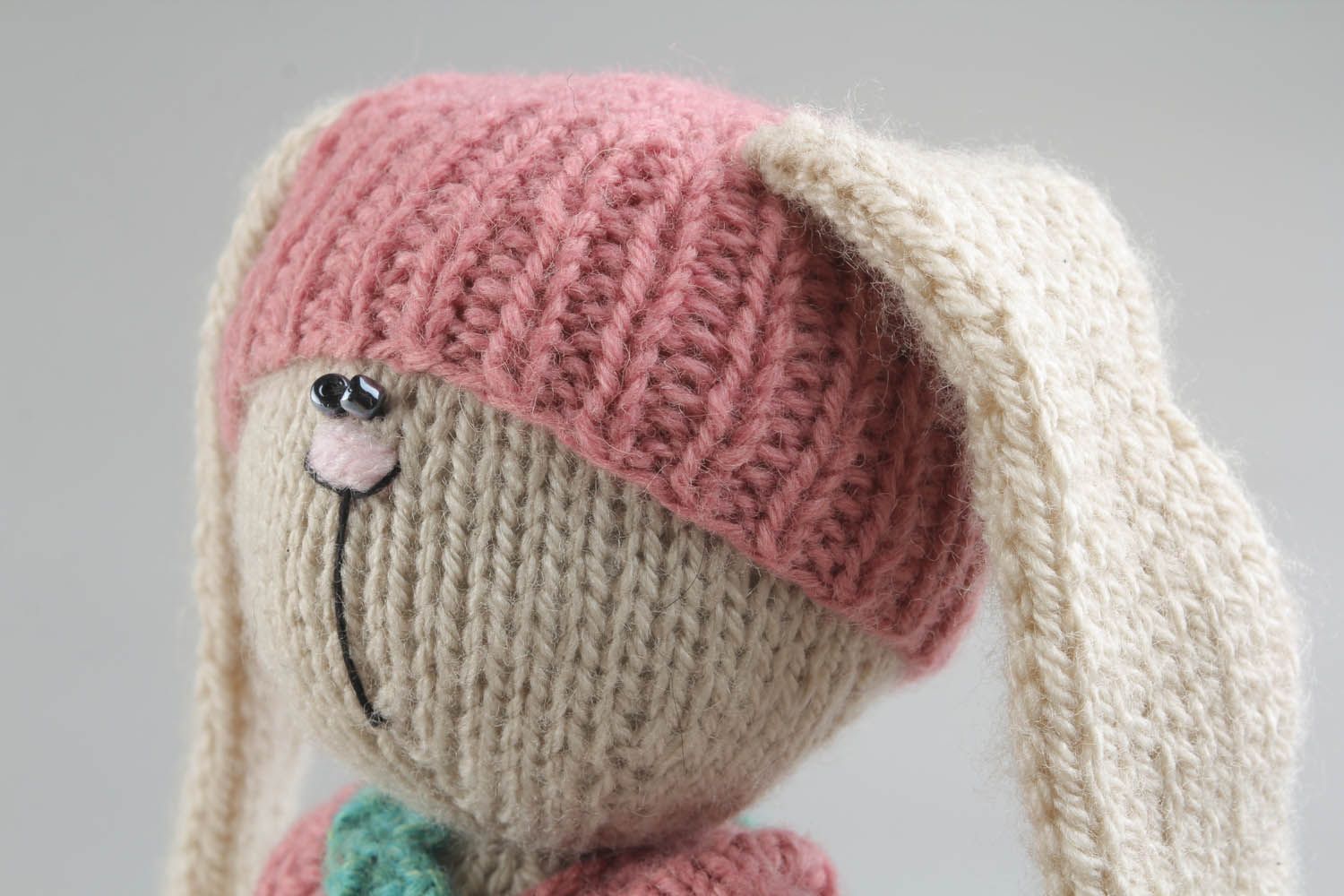 Knitted rabbit toy  photo 2
