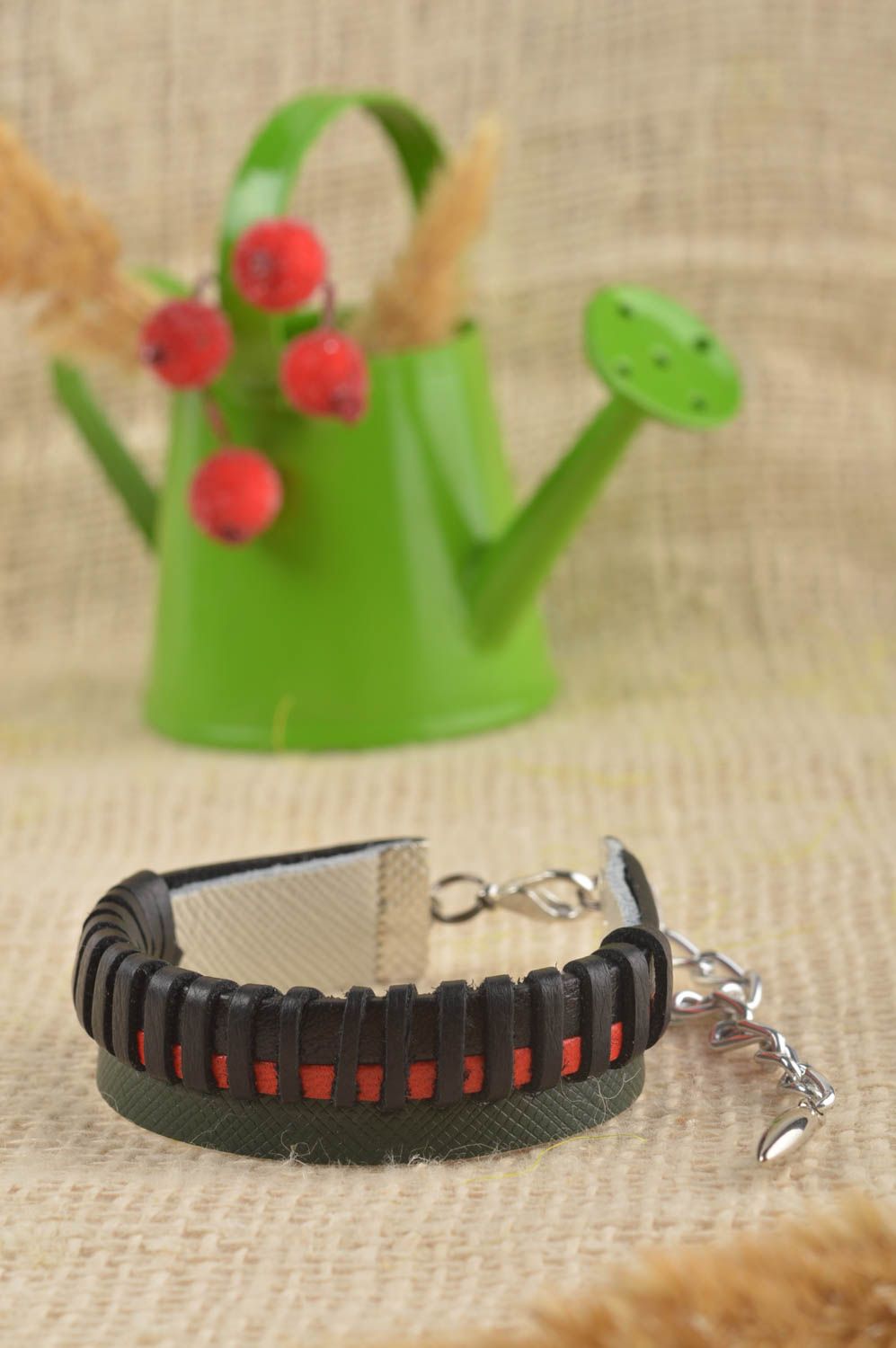 Stylish handmade leather bracelet unisex bracelet designs fashion trends photo 1
