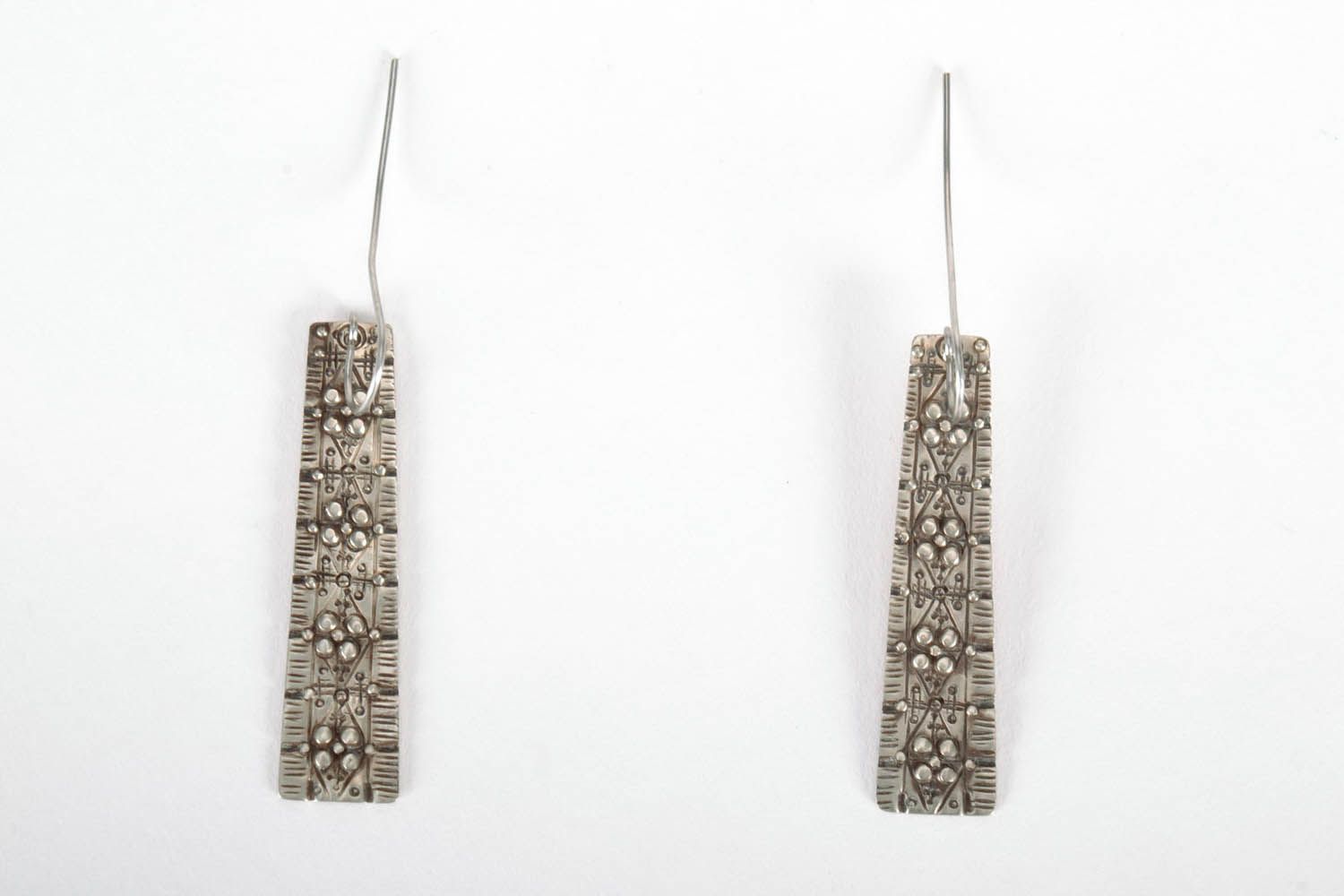 Metal earrings photo 2