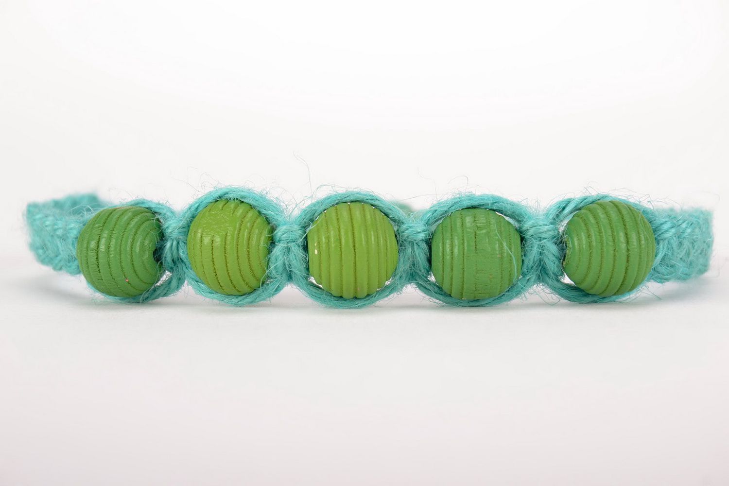 Bracelet made of satin and wood photo 3