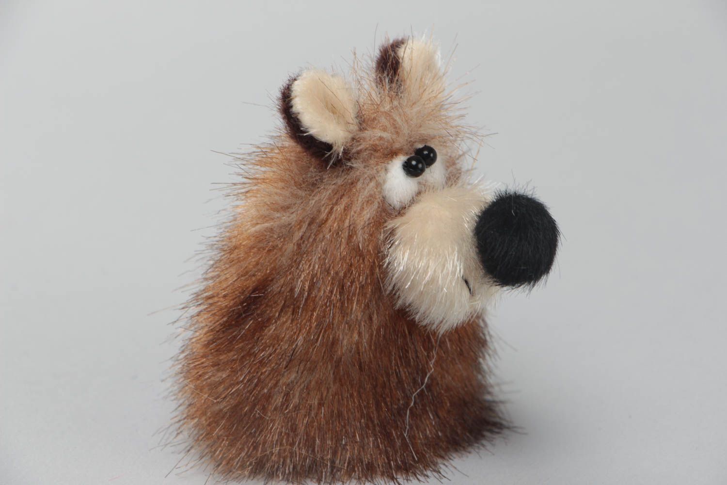 Handmade small soft toy animal finger puppet sewn of faux fur brown bear photo 2