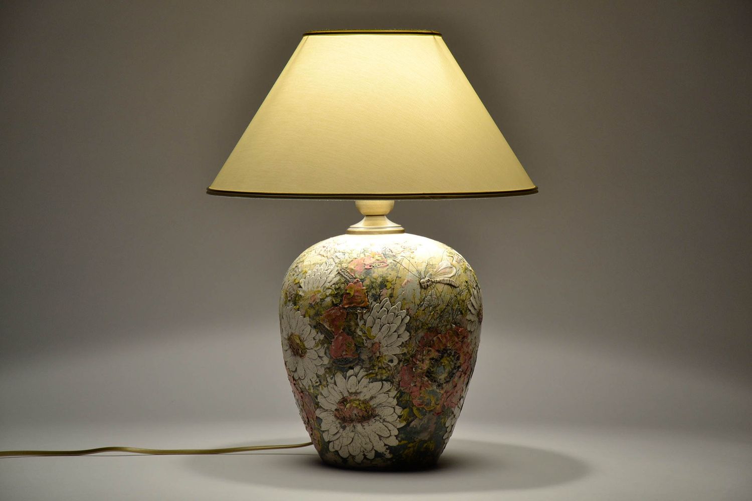 Ceramic night lamp Field photo 4