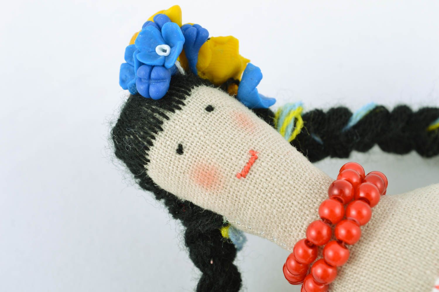 Poupée en lin avec costume traditionnel photo 3