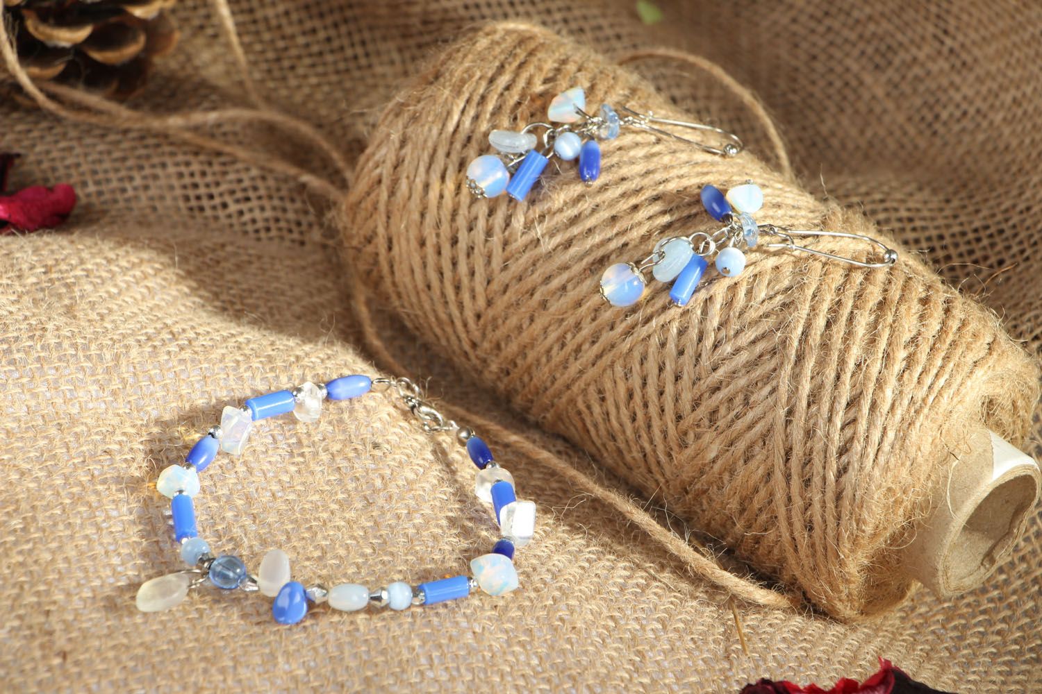 Set de bijoux en pierres naturelles aux tons bleus photo 4