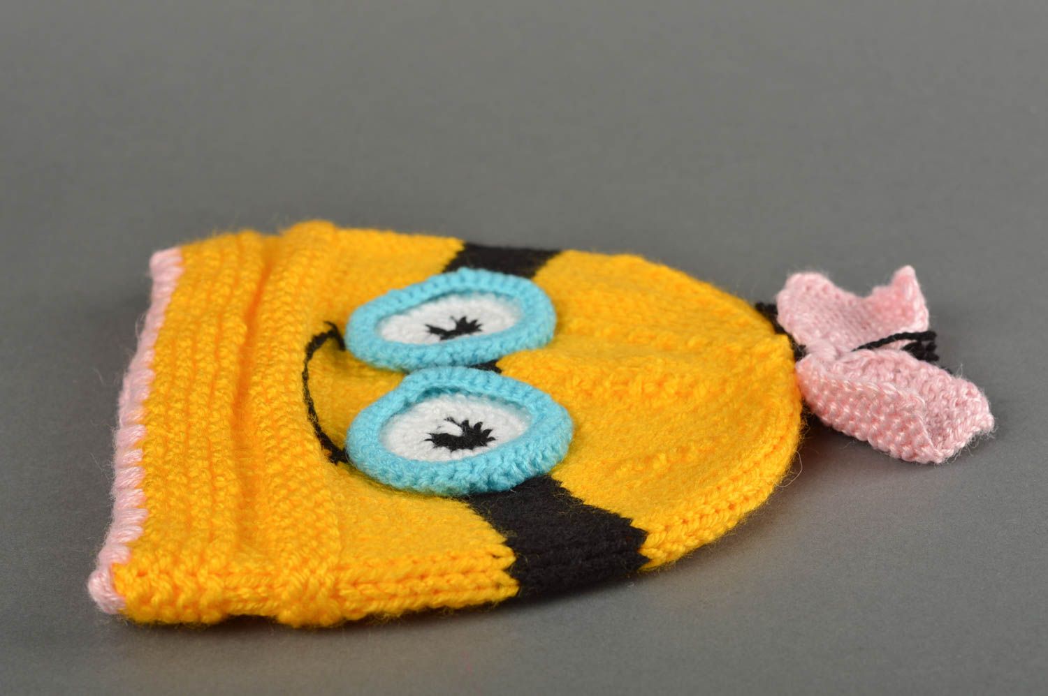 Вязаная шапочка из шерсти ручной работы детская шапка желтая теплая шапка фото 2