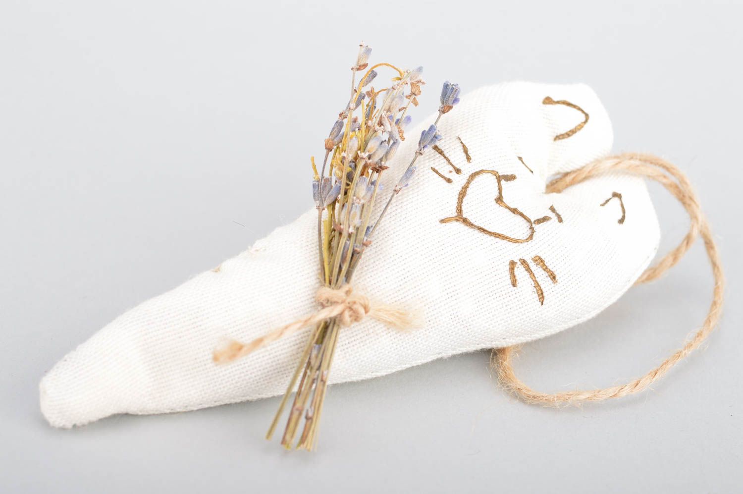Stoff Interieur Anhänger Herz aromatisiert mit Lavendel Duft handmade originell foto 2