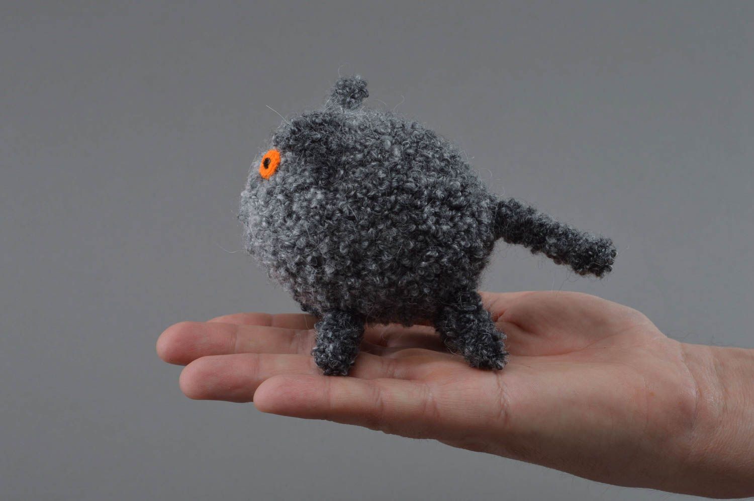 Handmade children's crochet soft toy cat of light gray color photo 4
