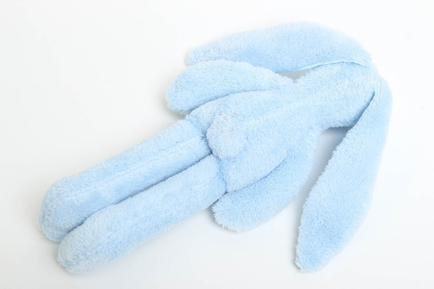Giocattolo a maglia fatto a mano pupazzo morbido a forma di lepre azzurra foto 3