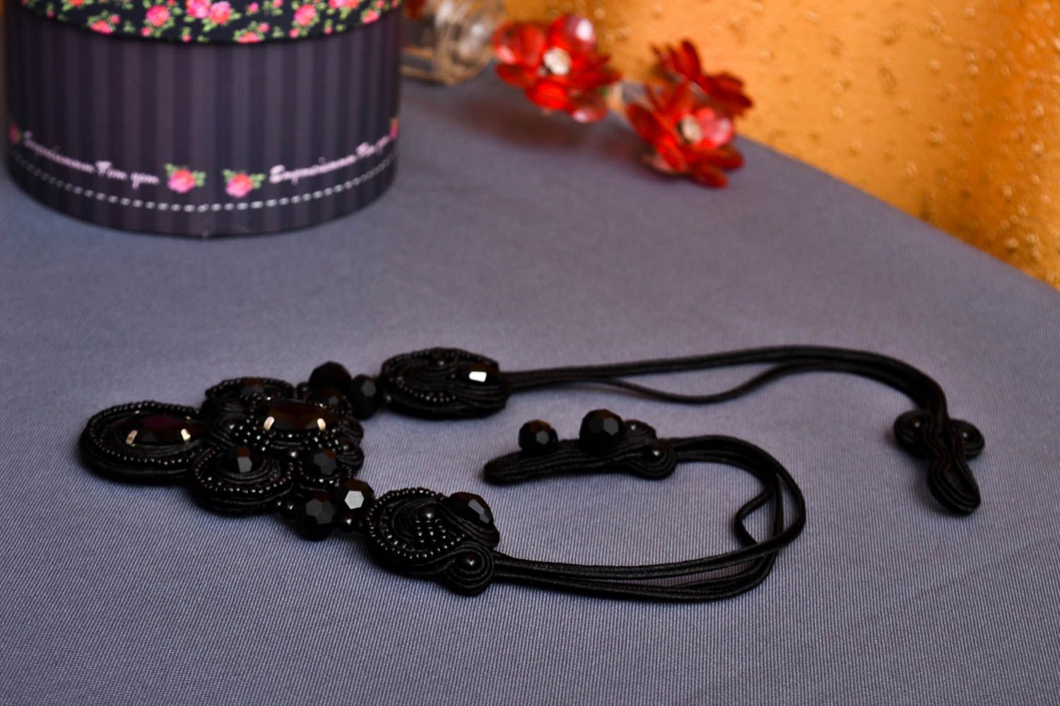 Handmade schwarze Damen Halskette Halsschmuck für Damen Schmuck Collier bestickt foto 1