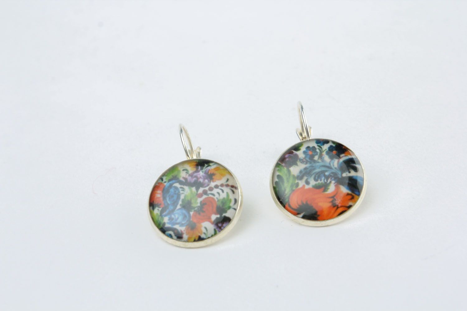 Earrings made using decoupage technique photo 3