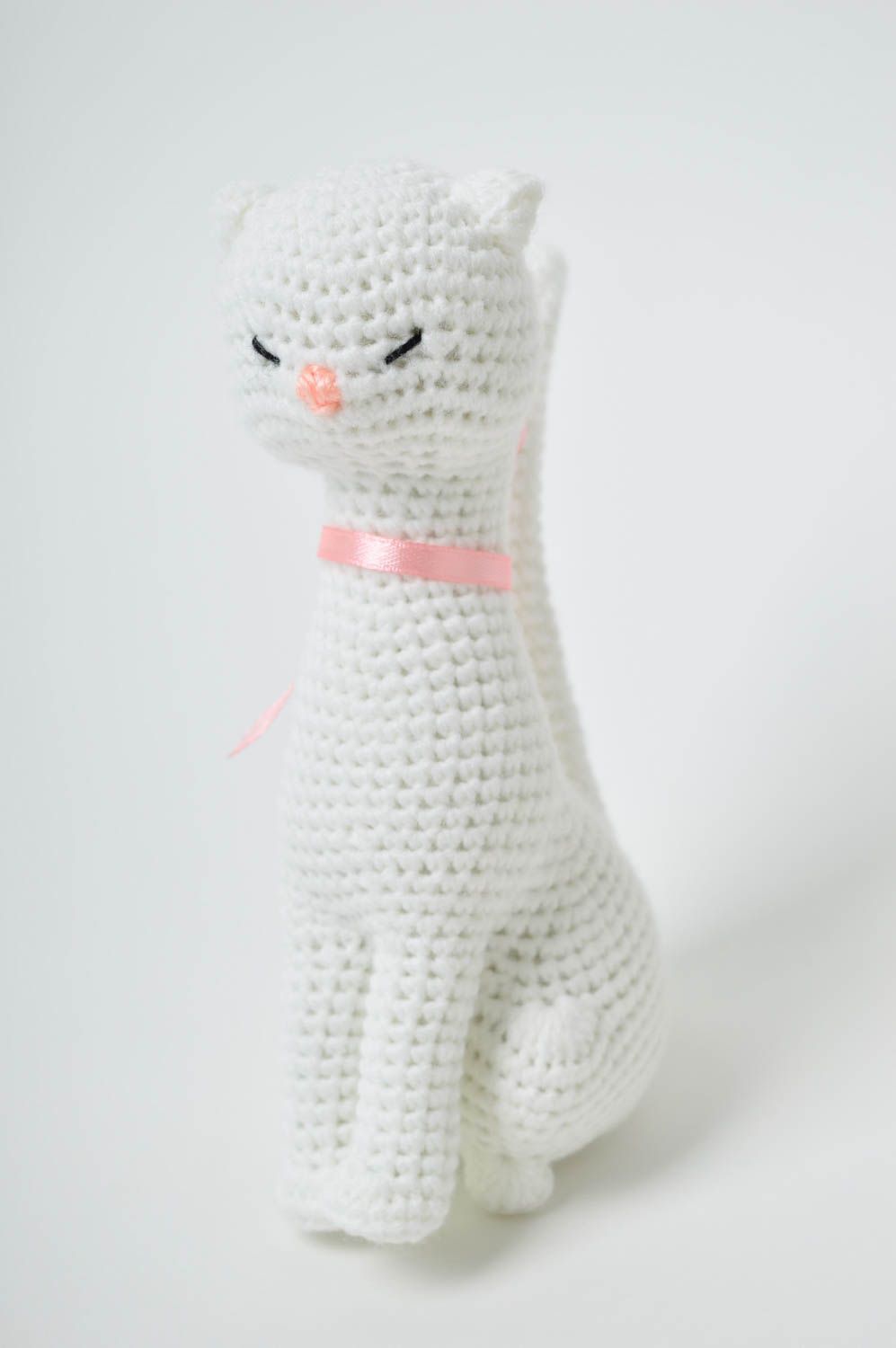Игрушка ручной работы мягкая игрушка кошка детская игрушка белая красивая фото 3